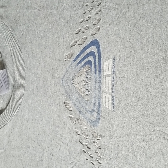 Adidas Tee - Picture 2 of 5